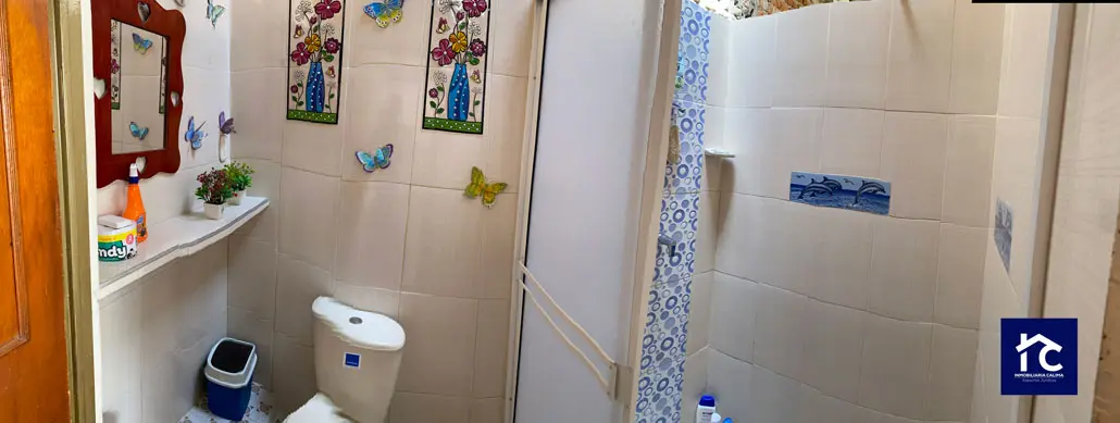 Casa Familiar con Aparta Estudio Independiente